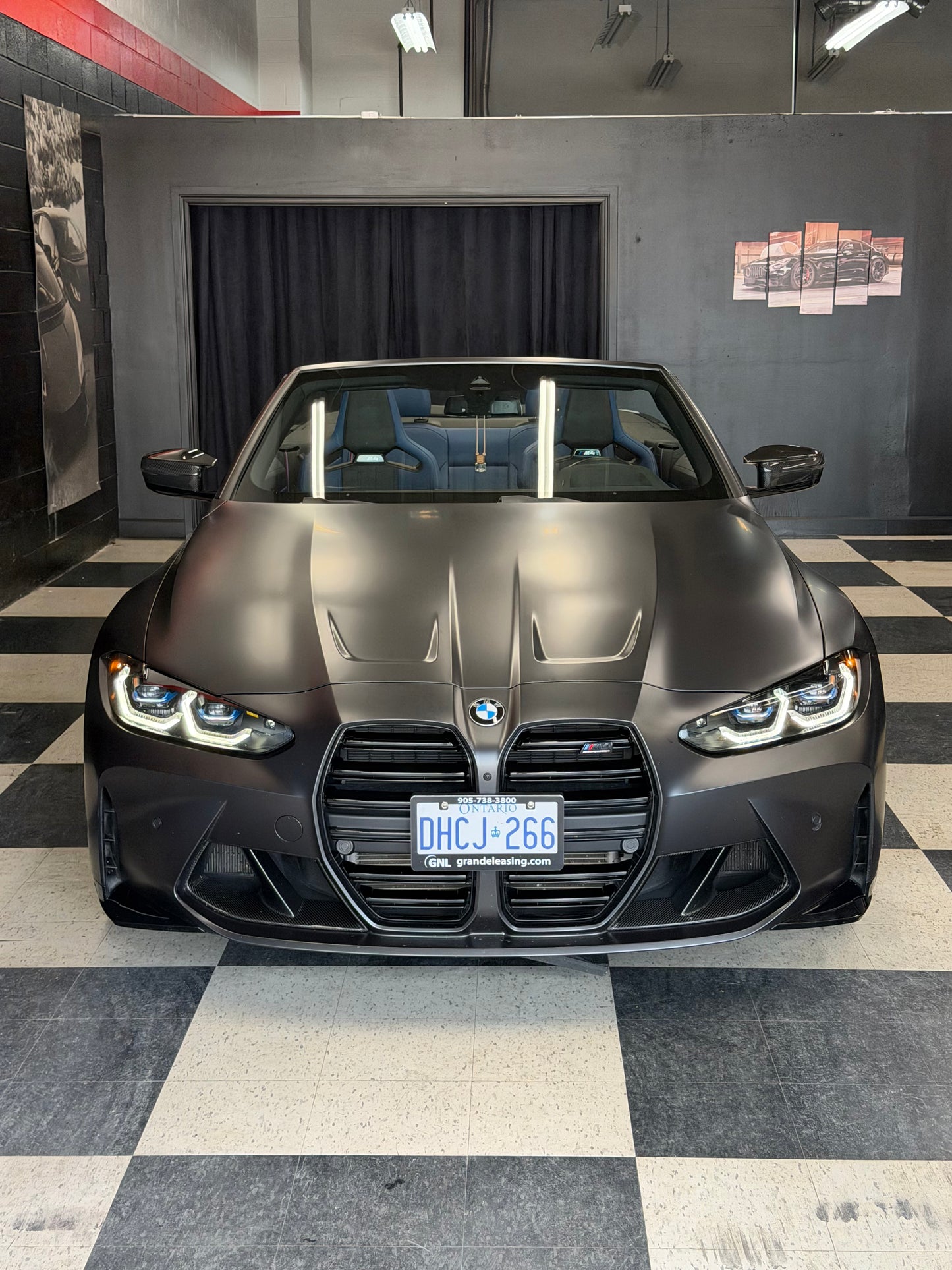 BMW M4 Competition (Frozen black)