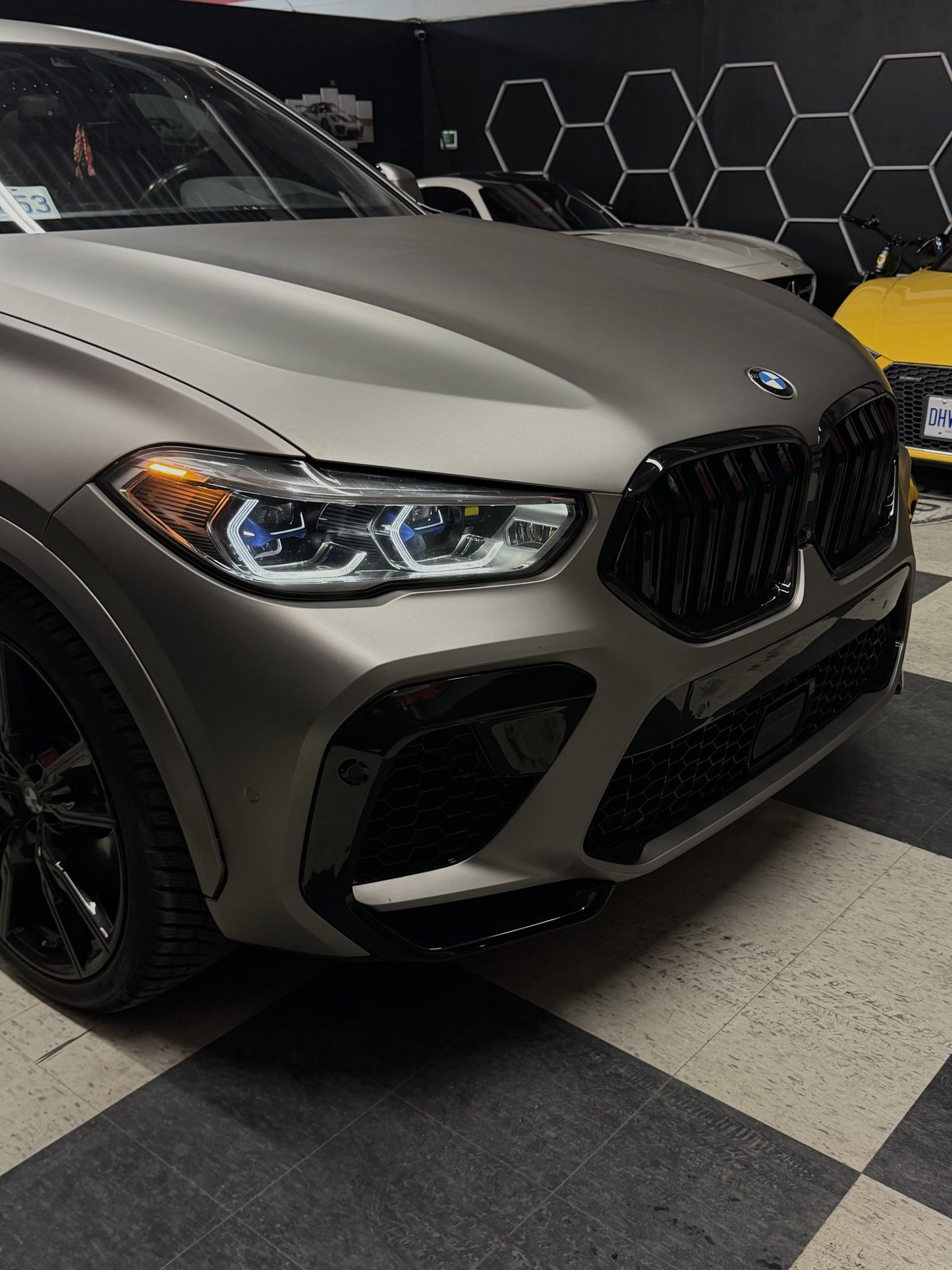BMW X6 M50I