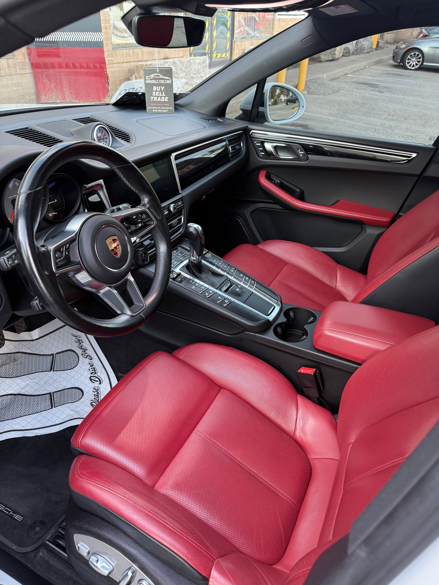 Porsche Macan S